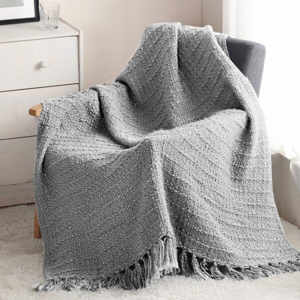 ZIGGUO Thick Chunky Grey Knitted Throw Blanket